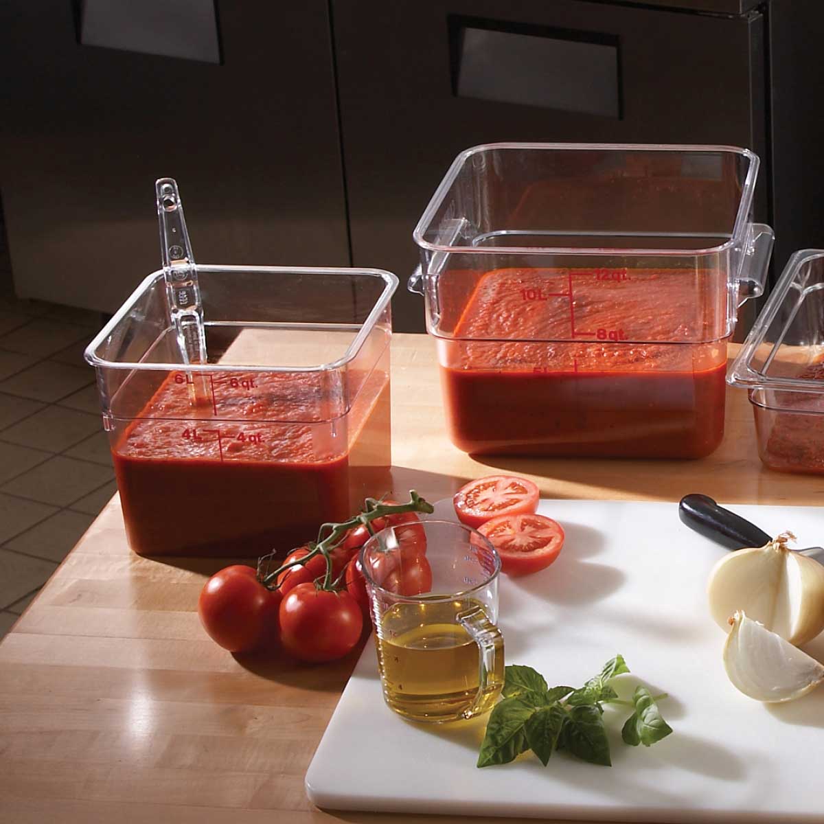 Culinary Essentials by Cambro 12SFSCW135 CamSquare Camwear Storage Container, Clear, 12 qt. - Image 3